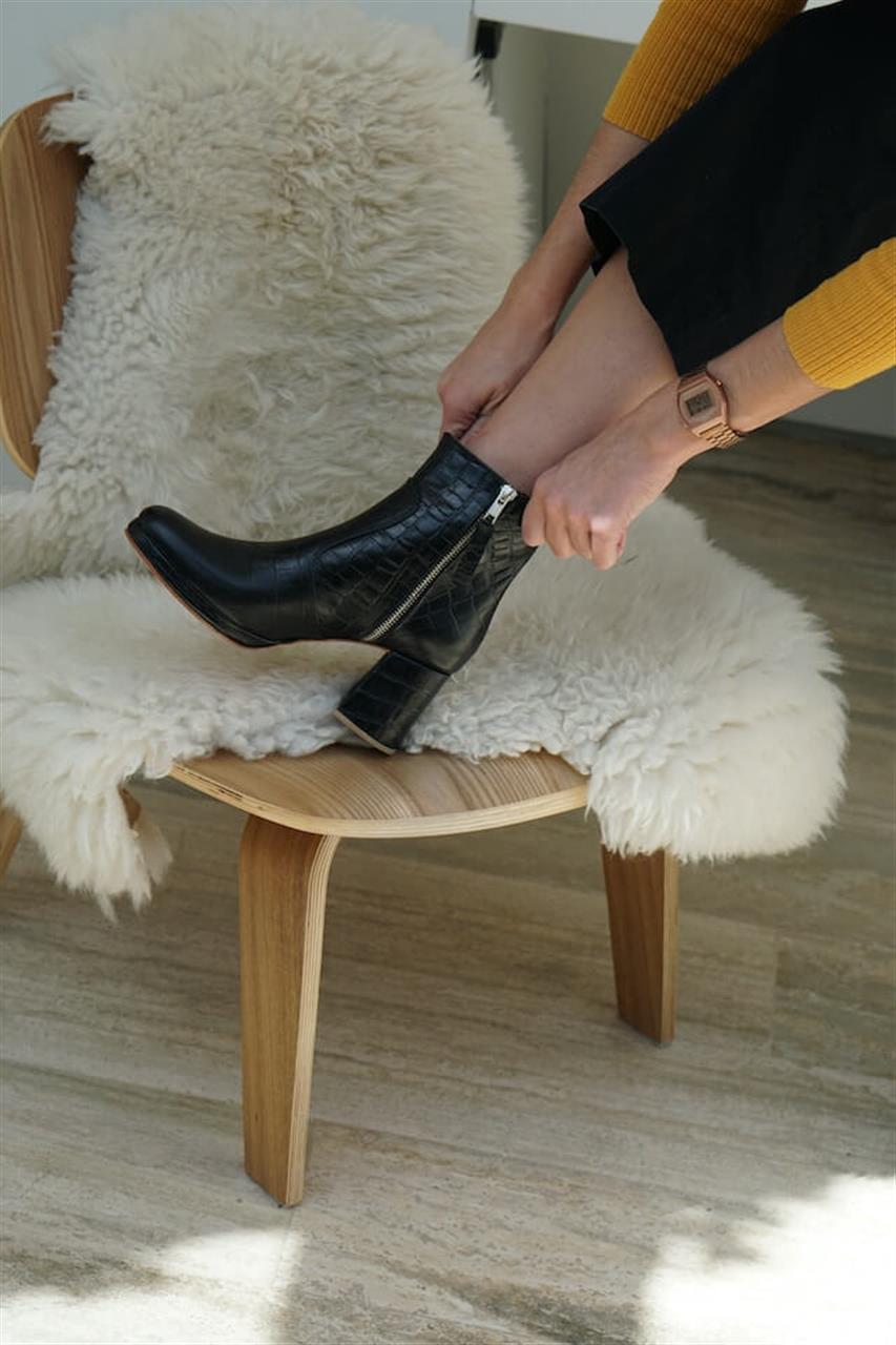 Træd stilfuldt gennem vinteren med håndlavede vinterstøvler dame