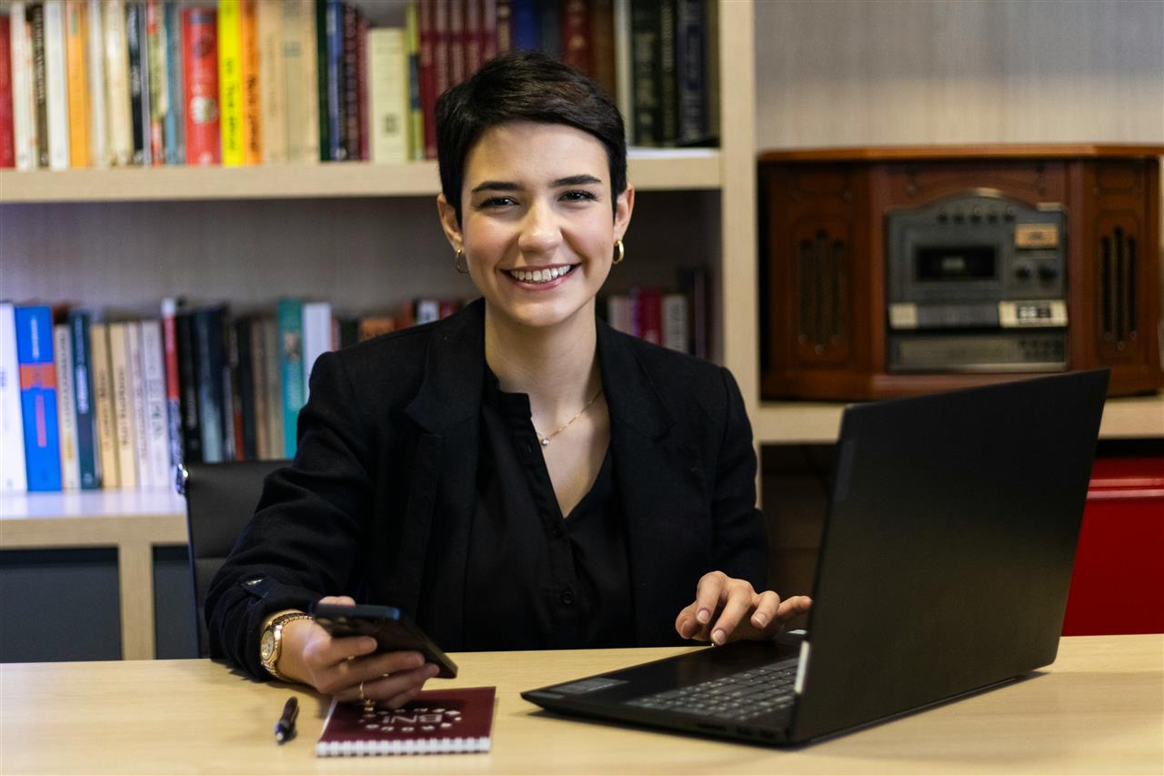 En omfattende guide til at vælge den rigtige advokat